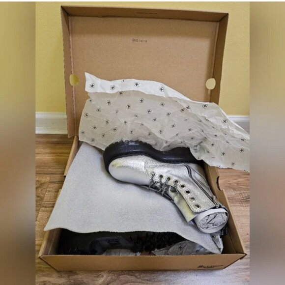 RARE Dr. Martens Jadon Max Boot Metallic Leather Platforms Brand New in … - Picture 14 of 14